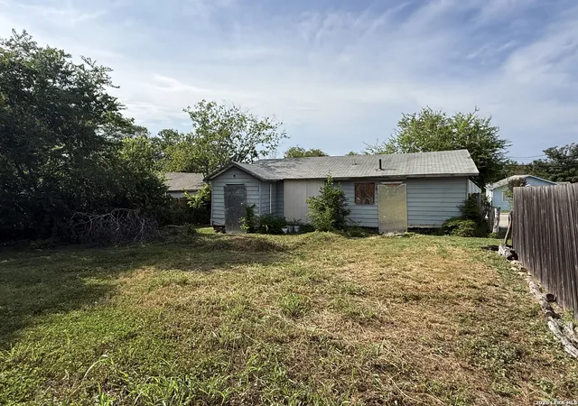 Photo 2 of Single family home for sale at 638 Belmont, San Antonio, TX 78202 | MLS# 2005259 | Listing updated on 2026-08-14