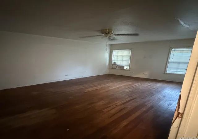 Photo 4 of Sale Pending at 1731 Steves Ave, San Antonio, TX 78210 | MLS# 2005270 | Listing updated on 2026-08-24