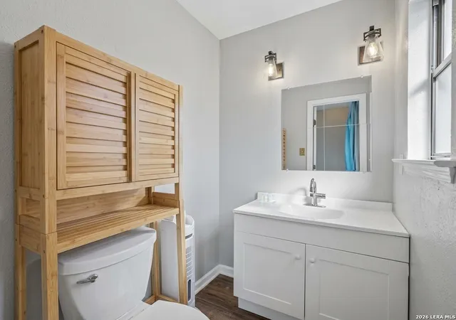 3rd image of 1221 W Hopkins #2, San Marcos, TX 78666 | MLS# 2005282