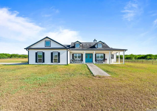 Photo 1 of Single family home for sale at 345 E County Road 2180, Kingsville, TX 78363 | MLS# 2005378 | Listing updated on 2026-08-29