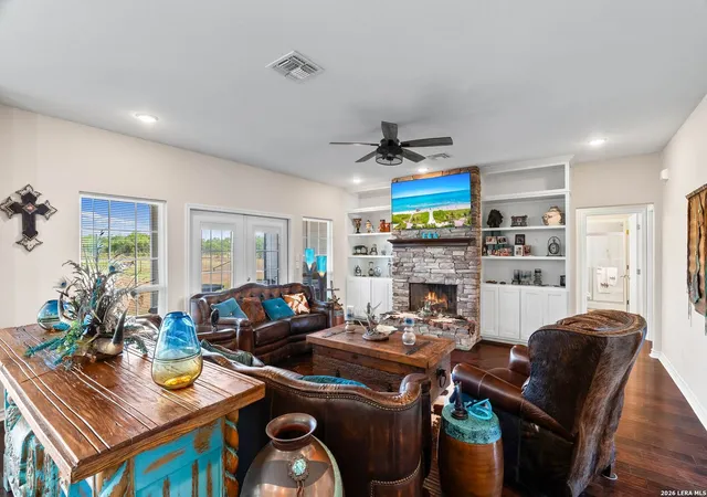 Photo 3 of Single family home for sale at 345 E County Road 2180, Kingsville, TX 78363 | MLS# 2005378 | Listing updated on 2026-08-29