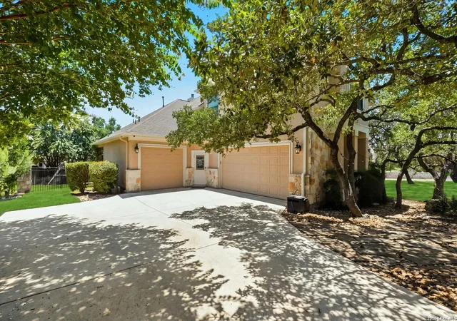 Photo 4 of Single family home for sale at 24802 Birdie Rdg, San Antonio, TX 78260 | MLS# 2005386 | Listing updated on 2026-09-14
