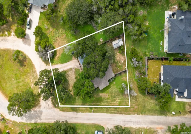 2nd image of 52 Persimmon Dr, Wimberley, TX 78676 | MLS# 2005404