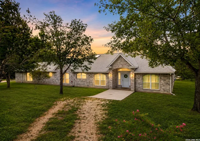 Photo 1 of Sale Pending at 123 Elk Rdg, Canyon Lake, TX 78133 | MLS# 2005405 | Listing updated on 2026-10-19