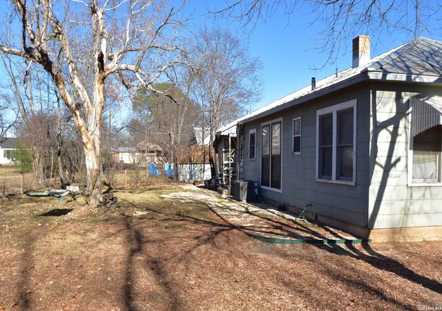 11th image of 806 N Crockett Street, Fredericksburg, TX 78624 | MLS# 2005408