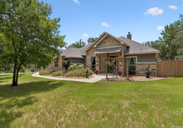 2nd image of 224 Champions Blvd, La Vernia, TX 78121 | MLS# 2005418