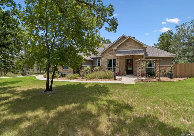 3rd image of 224 Champions Blvd, La Vernia, TX 78121 | MLS# 2005418