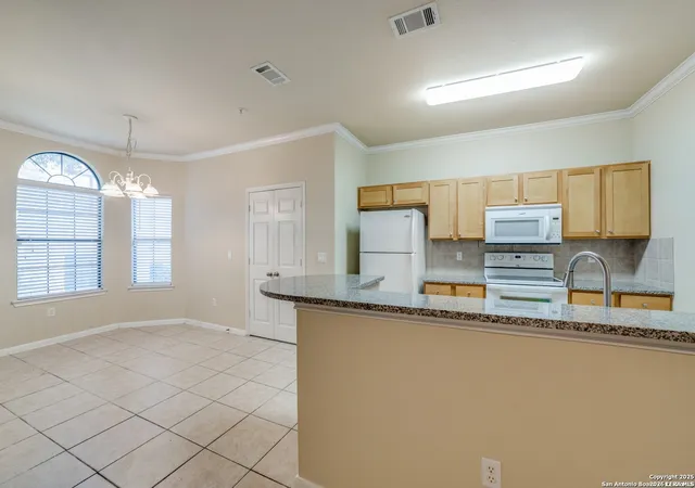 Photo 3 of Condo for sale at 6160 Eckhert #APT 606, San Antonio, TX 78240 | MLS# 2005436 | Listing updated on 2026-08-21