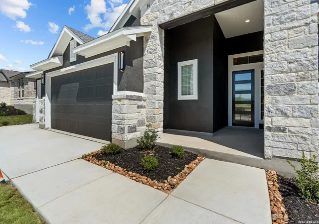 5th image of 151 Kari Dr, Castroville, TX 78009 | MLS# 2005449