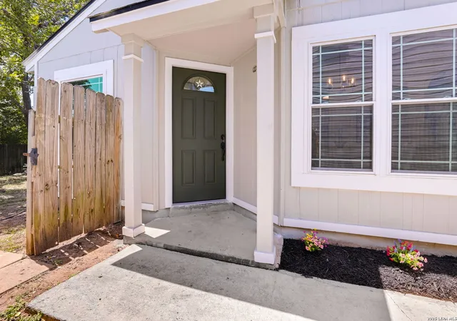 Photo 3 of Single family home for sale at 7511 Brandyridge, San Antonio, TX 78250 | MLS# 2005454 | Listing updated on 2026-09-16