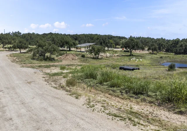 3rd image of 227 Mitchell Dr, Spring Branch, TX 78070 | MLS# 2005465