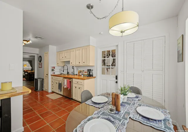 1st image of 7926 Broadway #102, San Antonio, TX 78209 | MLS# 2005496