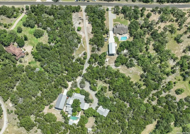 4th image of 401 Buffalo Springs Spur, New Braunfels, TX 78132 | MLS# 2005512