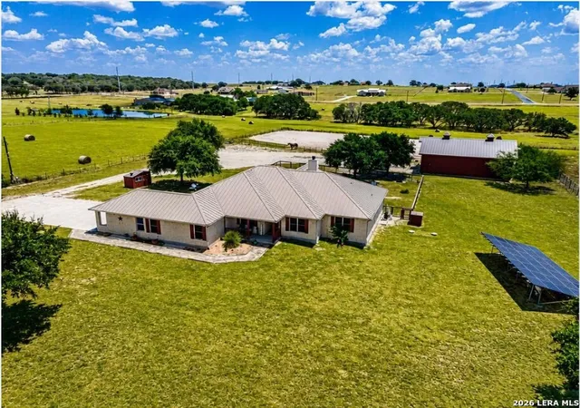 Photo 2 of Single family home for sale at 119 Scenic Hills, La Vernia, TX 78121 | MLS# 2005514 | Listing updated on 2026-09-23