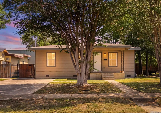 Photo 1 of Sale Pending at 222 Rayburn Dr, San Antonio, TX 78221 | MLS# 2005575 | Listing updated on 2026-09-18