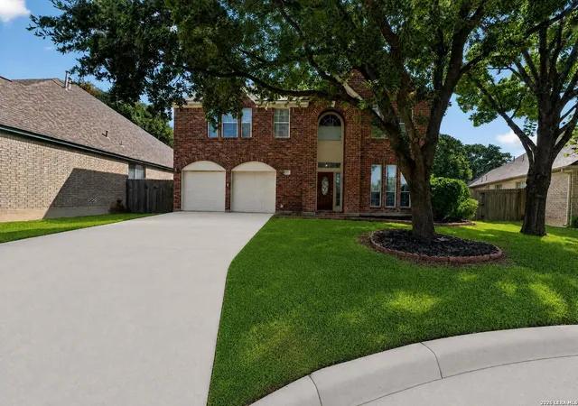 Photo 3 of Single family home for sale at 4 Nikita Dr, San Antonio, TX 78248 | MLS# 2005579 | Listing updated on 2026-09-10