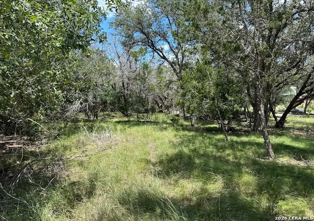 4th image of 533 Squirrel Bnd, Uvalde, TX 78801 | MLS# 2005583