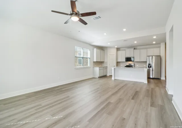 Photo 4 of Sale Pending at 6466 Comanche Moon, San Antonio, TX 78233 | MLS# 2005608 | Listing updated on 2026-09-15