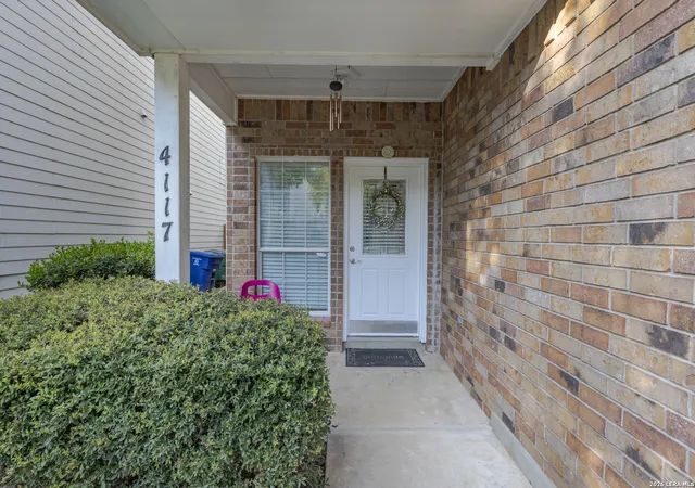 Photo 3 of Single family home for sale at 4117 St Charles Bay, San Antonio, TX 78229 | MLS# 2005610 | Listing updated on 2026-08-28