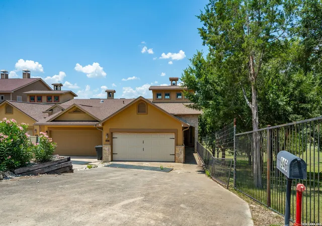 Photo 1 of Condo for sale at 946 Parkview Dr #946, Canyon Lake, TX 78133 | MLS# 2005681 | Listing updated on 2026-08-06