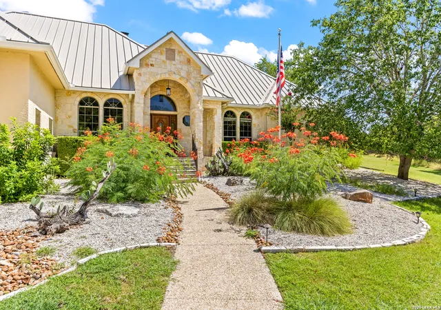 4th image of 111 & 113 White Tail Dr, Boerne, TX 78006 | MLS# 2005690