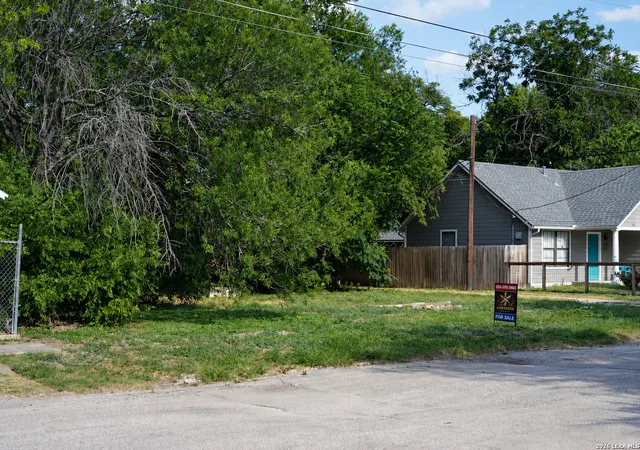 Photo 4 of Land for sale at 220 Muncey, San Antonio, TX 78202 | MLS# 2005693 | Listing updated on 2026-08-15