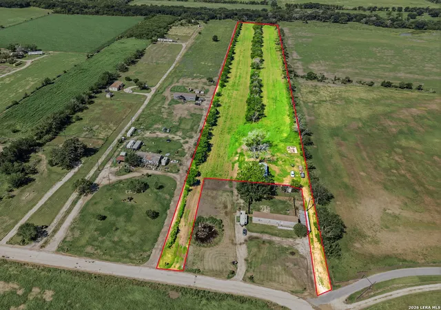 1st image of 1263 County Road 345, La Vernia, TX 78121 | MLS# 2005702