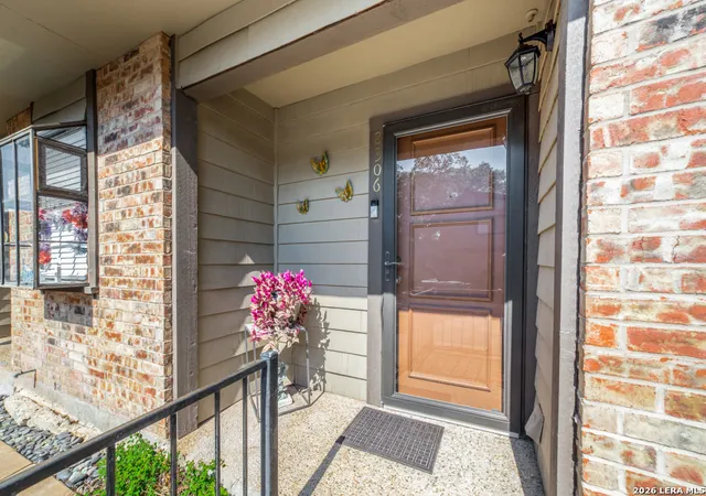 Photo 2 of Condo for sale at 11815 Vance Jackson #2306, San Antonio, TX 78230 | MLS# 2005713 | Listing updated on 2026-09-06