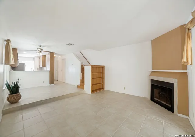 Photo 4 of Condo for sale at 11815 Vance Jackson #2306, San Antonio, TX 78230 | MLS# 2005713 | Listing updated on 2026-09-23