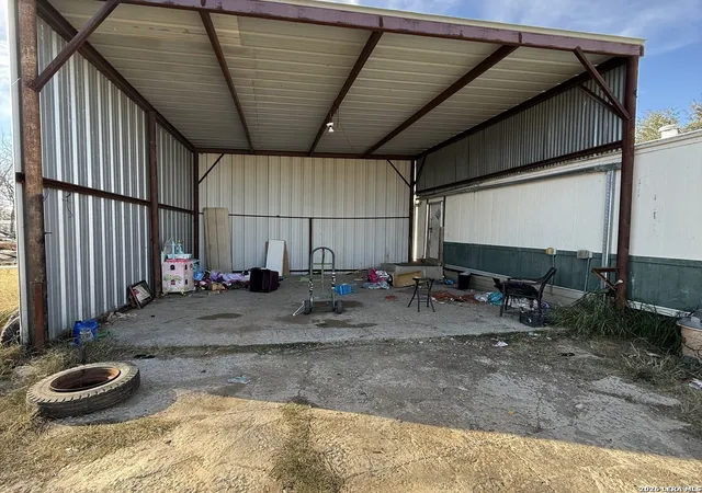 2nd image of 1511 Hough, Adkins, TX 78101 | MLS# 2005747