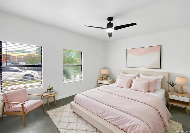 Listing Photo 1 - Condo for sale in building located at 918 S Olive, San Antonio, TX 78210 - Unit #UNIT 102