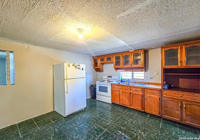 Photo 2 of Sale Pending at 1524 Avenida Encuentro, Eagle Pass, TX 78852 | MLS# 2005785 | Listing updated on 2026-09-11