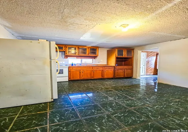 Photo 3 of Sale Pending at 1524 Avenida Encuentro, Eagle Pass, TX 78852 | MLS# 2005785 | Listing updated on 2026-09-11