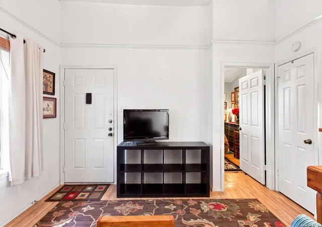 Listing Photo 5 - Condo for sale in building located at 11610 Vance Jackson Rd, San Antonio, TX 78230 - Unit #202