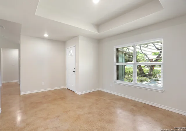 4th image of 150 Hill Dr, Spring Branch, TX 78070 | MLS# 2005824