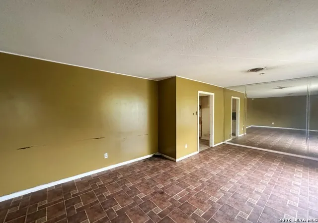 Photo 2 of Sale Pending at 3446 Chateau Dr, San Antonio, TX 78219 | MLS# 2005825 | Listing updated on 2026-08-30
