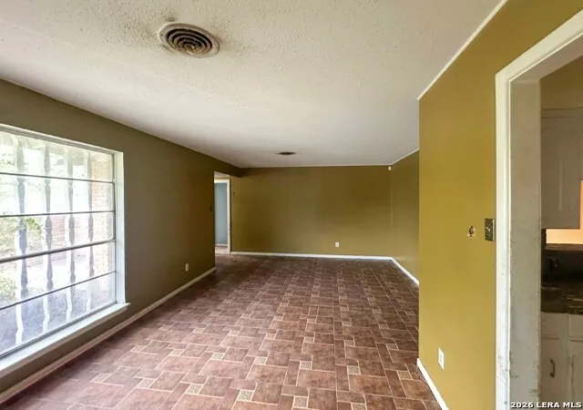 Photo 3 of Sale Pending at 3446 Chateau Dr, San Antonio, TX 78219 | MLS# 2005825 | Listing updated on 2026-08-30