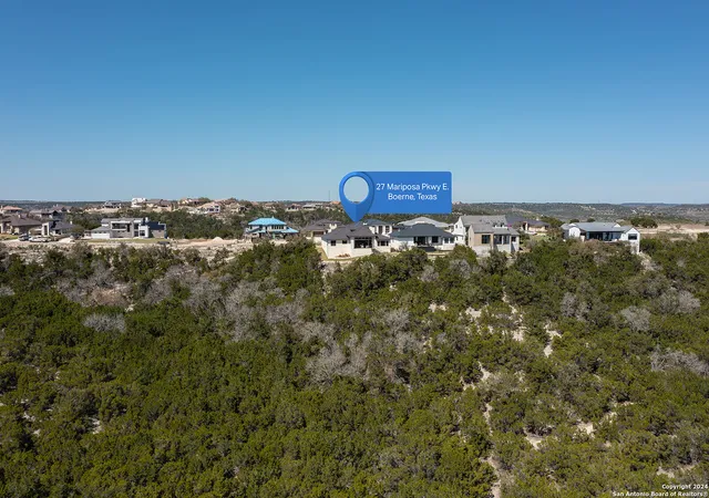 3rd image of 27 Mariposa Pkwy E, Boerne, TX 78006 | MLS# 2005859