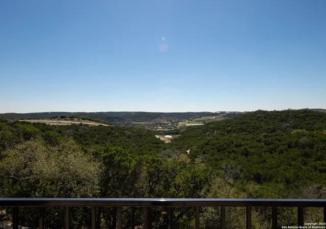 4th image of 27 Mariposa Pkwy E, Boerne, TX 78006 | MLS# 2005859