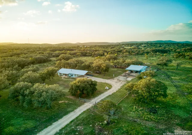 2nd image of 623 Fm 1796, Utopia, TX 78884 | MLS# 2005864