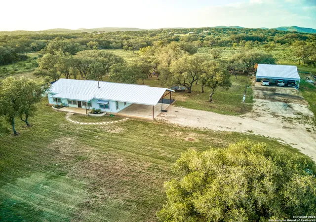 3rd image of 623 Fm 1796, Utopia, TX 78884 | MLS# 2005864