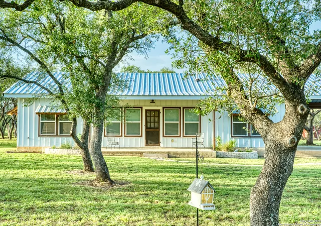4th image of 623 Fm 1796, Utopia, TX 78884 | MLS# 2005864