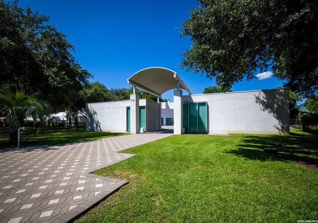 Photo 3 of Single family home for sale at 636 Woodlake Dr, Mc Queeney, TX 78123 | MLS# 2005868 | Listing updated on 2026-08-31