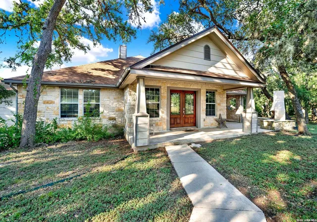 Photo 3 of Single family home for sale at 473 County Road 375, San Antonio, TX 78253 | MLS# 2005871 | Listing updated on 2026-09-05