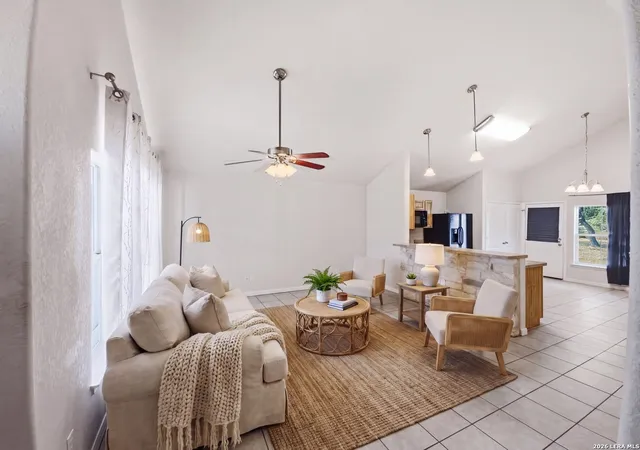 5th image of 473 High Dr, Spring Branch, TX 78070 | MLS# 2005896