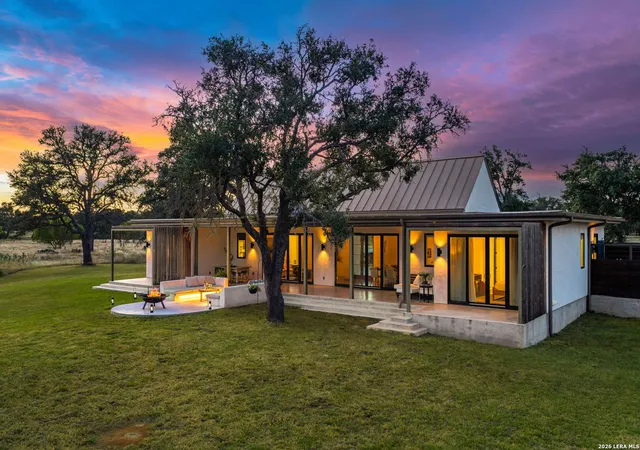 2nd image of 625 Triple Creek Rd, Fredericksburg, TX 78624 | MLS# 2005900