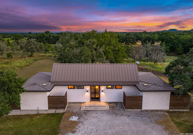 Photo 3 of Single family home for sale at 625 Triple Creek Rd, Fredericksburg, TX 78624 | MLS# 2005900 | Listing updated on 2026-09-10