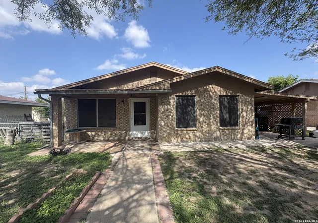 Photo 1 of Single family home for sale at 1009 Kiriaka, Eagle Pass, TX 78852 | MLS# 2005967 | Listing updated on 2026-08-16