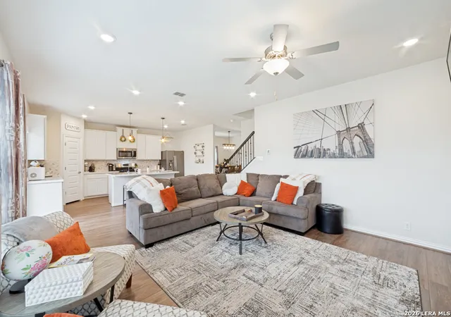 Photo 4 of Single family home for sale at 1744 Kneupper Farm, New Braunfels, TX 78132 | MLS# 2006026 | Listing updated on 2026-09-09