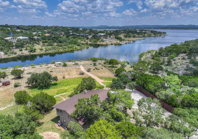 Photo 1 of Single family home for sale at 435 Nancy Dr, Canyon Lake, TX 78133 | MLS# 2006027 | Listing updated on 2026-09-14